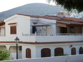 La Palmera1 casa al primer piso con 2 dormitorios - Two Bedroom House on the first floor --- La Palmera 2 casa en planta baja con 1 dormitorio, One Bedroom House on the Ground Floor - Image 1