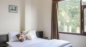 Breath-taking valley view rooms in shimla - Image 2