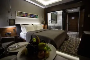 Royal Stay Palace Hotel - Image 4