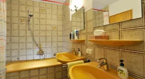 Cozy independent three-room Appartments - Image 3