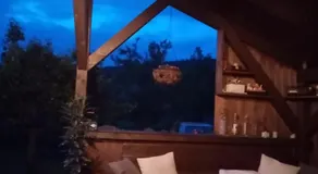 MiJa apartman s VINNYM SKLIPKEM, zahradou a grilem - Image 3
