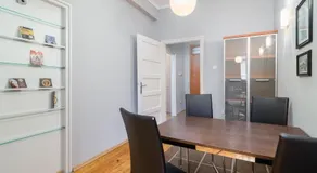 Beautiful Business Apartment- TOP CENTER - Image 3