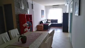 Apartment Poolside - Image 2