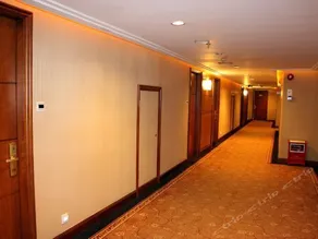 Holdfound Hotel - Image 4