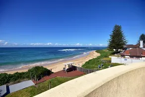 Azure Blue Bay Beachfront - Image 5