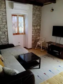 Country House Deja - Image 2