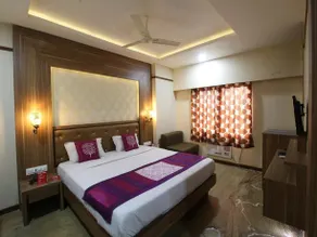 OYO 1623 Hotel JS Regency - Image 5