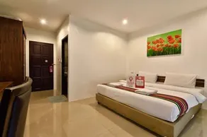 NIDA Rooms Patong Nanai 164 - Image 2