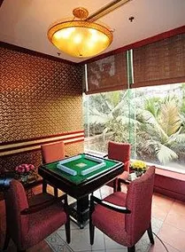 Donghe Garden Hotel East Tower - Image 3