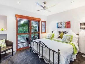 Noosa Apartments - Villa 2 -129 Noosa Parade - Image 3