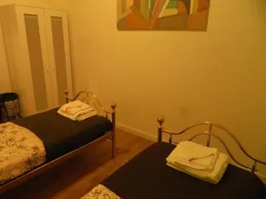 Beauty House - Image 2