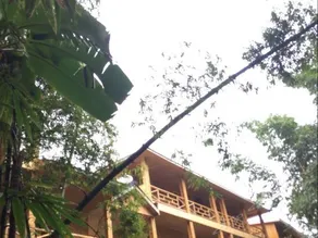 Siji Huahai Cabin Holiday Hotel - Image 3