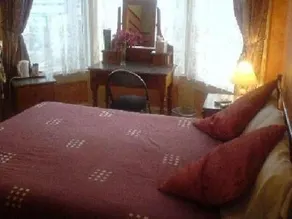 Caroldene - Image 5