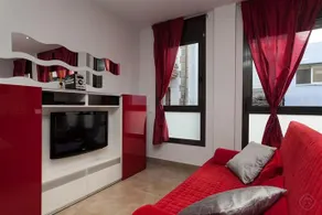 Augusta Apartments El Putget i Farro - Image 5