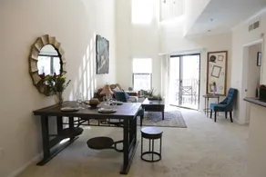 Luxury Suite in Downtown Los Angeles - Image 5