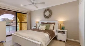 Elegant Waterfront Gem where the Ocean meets the Canal! - Image 2
