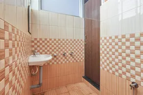 Mary Meridien Lodge - Image 4