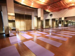 Ningbo Haiyi Hotel - Image 2