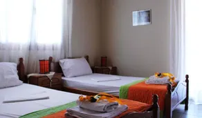 Stis Kyra - Vasilikis - Image 2