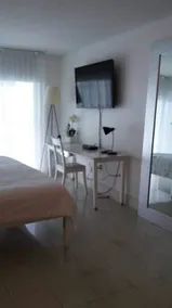 Brickell Premium - Image 4