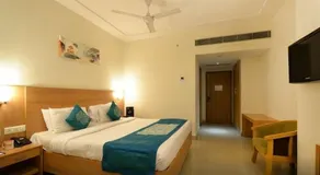 Oyo Premium Passport Office - Image 5