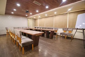 Hotel Classic New Delhi - Image 4