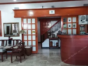 Rodello's Bed and Breakfast - Image 2