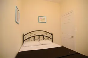 Lower East Side Apartment - Image 4