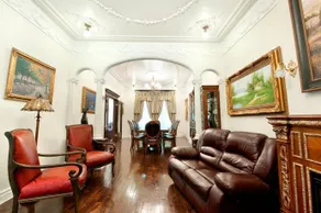 Montreal Chateau - Image 2