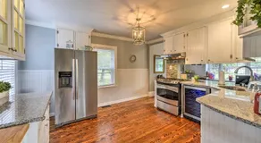 Pet-friendly Williamstown Farmhouse by Main Street - Image 5