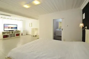 SOL Villa Loca - Image 5