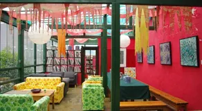 Hangzhou 4eyes Youth Hostel - Image 5