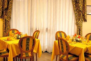 Hotel Michelangelo - Image 2
