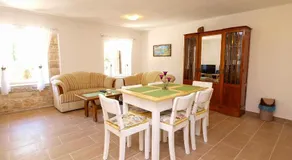 House 917 - Image 3