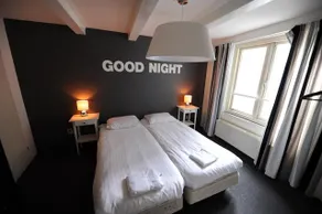 The Bulldog Hotel - Image 3