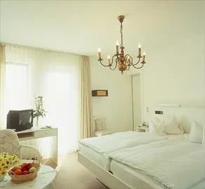Bellevue - Image 3
