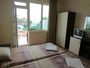 Emerald Hotel - Image 4