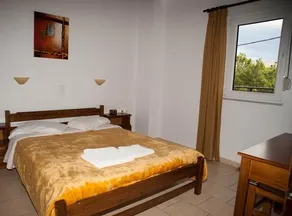 Sunny Apartments - Image 5