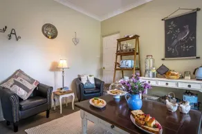 Vicarage View Cottage - Image 1