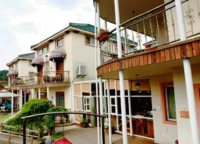 Chaxiang Lishe Holiday Hostel - Image 4