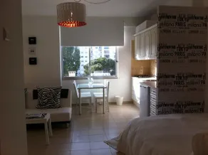 In Bed with Lisbon 15E - Image 3