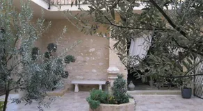 Chambre Maison En Pierre Jacuzzi - Image 3