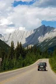 Astoria Chalet - Jasper Alberta - Image 3