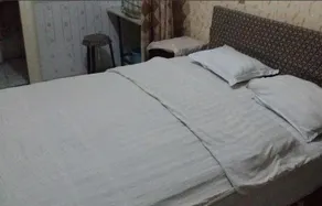 Yijia Hostel Kaifeng - Image 3