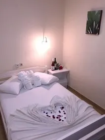 Angelos Hotel - Image 3