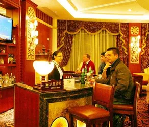 Yantai New Era Hotel - Image 2