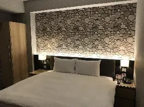 Champs Hotel - Image 5