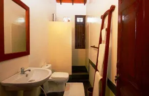Hamilton Beach Villa - Image 2