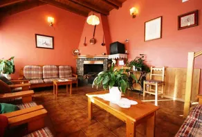 Hostal y Apartamento Seixes - Image 2