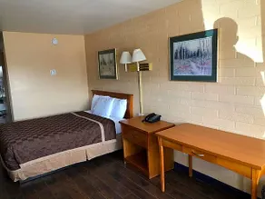 The Westerner Motel - Image 4